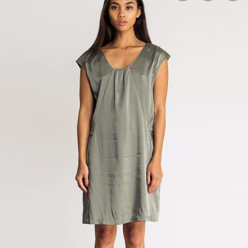 Japanese silk mini dress gray small nombre impair